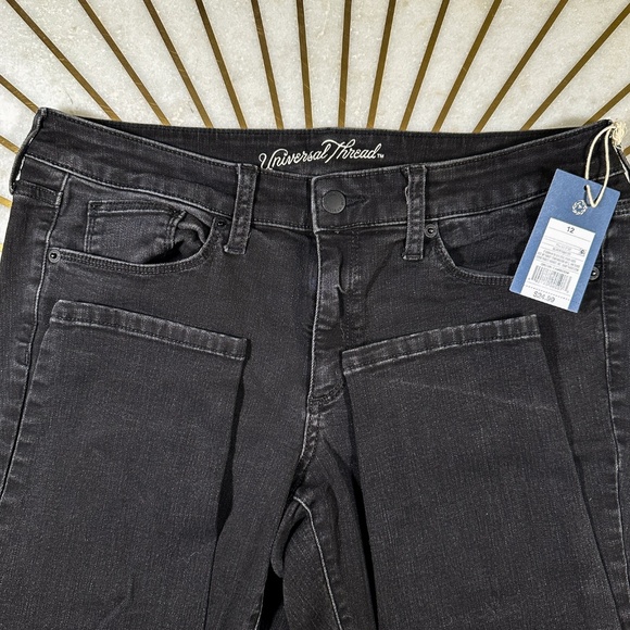 Universal Thread Mid Rise Jeans - Picture 1 of 4